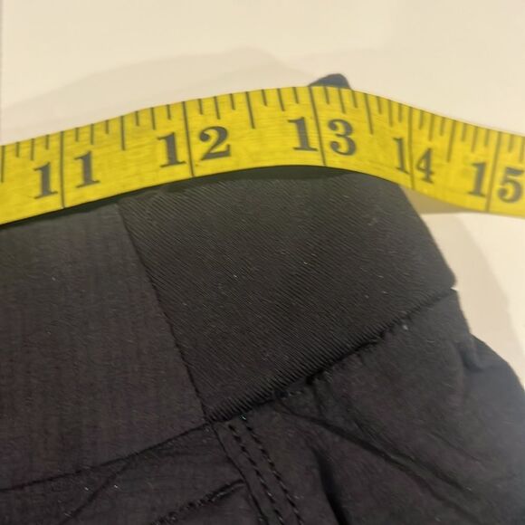 Atheleta treki shirts bundle of two active wear shorts - Picture 8 of 10